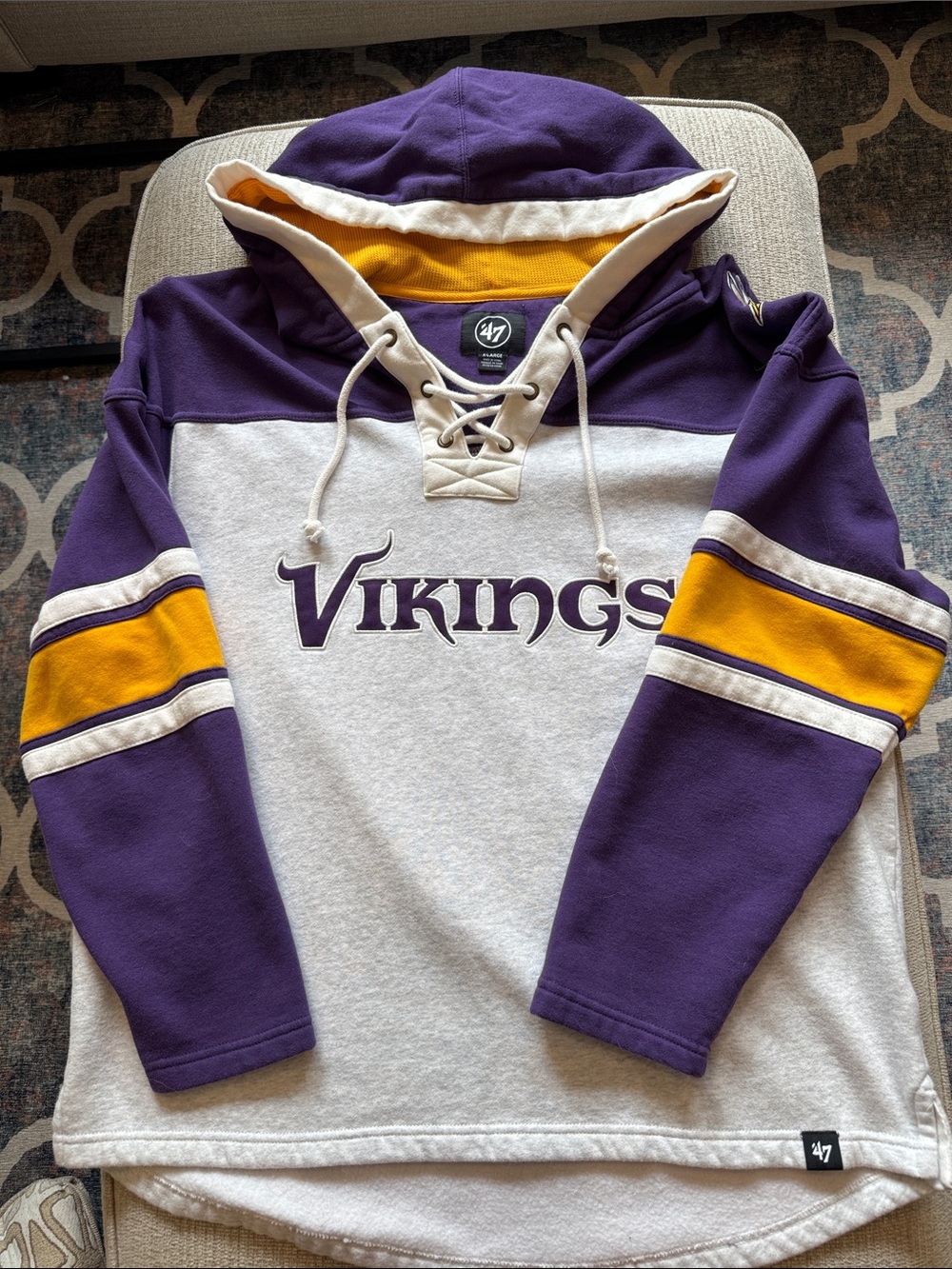'47 Minnesota Vikings Lace-Up Crewneck Hoodie - Purple & Gold